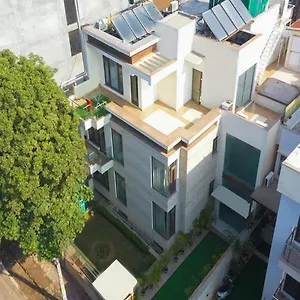 Lime Tree Sushant Lok Sector 29 Next To Iffco Chowk Metro *** Gurgaon